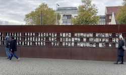 Soğuk Savaş’ın Simgesi Berlin Duvarı 36 Yıl Önce Yıkıldı