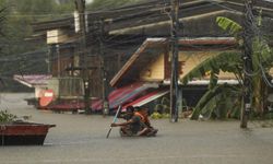 Güney Tayland’ı Vuran Sel Felaketinde Ölü Sayısı Artıyor