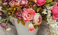 Yapay Çiçek Nasıl Temizlenir: Adım Adım Temizlik Rehberi