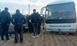 Afyonkarahisar’da Öğrenci Servisi Kaza Yaptı: 14 Yaralı