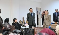 Altındağ Belediye Başkanı Kadın Kursiyerlerle Bir Araya Geldi