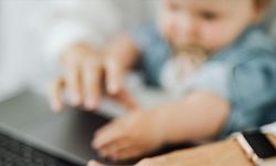 Çalışan Anneler için Doğum İzni 24 Haftaya Çıkıyor