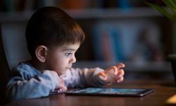 Dijital Yorgunluk Nedir? Çocuklarda Gelişimi Etkiliyor