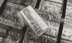 Gümüşte Rekor Haftası: Ons Fiyatı 64,6 Dolara Yükseldi