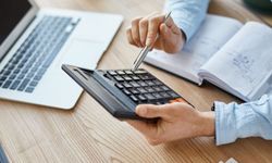 Hizmet Üretim Endeksi Ekimde Yıllık Arttı, Aylık Azaldı