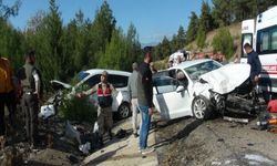 Kilis-Hatay Yolunda İki Araç Çarpıştı: 5'i Ağır 6 Yaralı