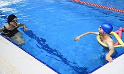 Mamak’ta Özel Bireylere Yönelik Yüzme Eğitimleri Sürüyor