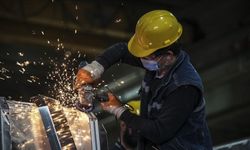 Sanayi Üretim Endeksi Ekimde Yıllık Arttı, Aylık Azaldı