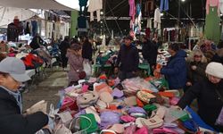 Sıhhiye Sosyete Pazarı’nda Bu Haftanın Giyim ve Aksesuar Fiyatları (25 Aralık 2025)