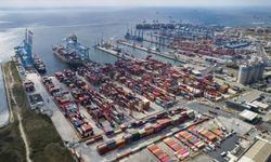 Türkiye’den Komşu Ülkelere 11 Ayda Rekor İhracat: 25 Milyar Dolar