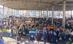 Beşikkaya Semt Pazarında Yeni Yılın İlk Etiketleri: 4 Ocak 2026 Sebze ve Meyve Fiyatları