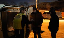 Keçiören Belediyesi’nden Vatandaşlara Sıcak Çorba İkramı