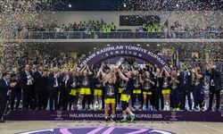 Fenerbahçe Opet Kadınlar Türkiye Kupası Finalinde Şampiyonluğa Ulaştı