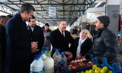 Karşıyaka Semt Pazarı'na Ziyaret: Yakup Odabaşı ve Levent Koç Sahada