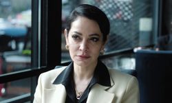 A.B.İ. Tahtını Korumayı Başardı, Kıskanmak Zirveyi Zorladı