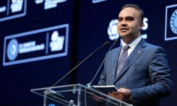 Öğrenci ve Araştırmacıya Müjde: Bakanlık TÜBİTAK Burslarını Artırdı