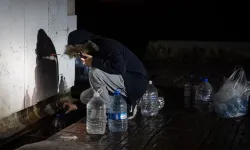 Başkentte Su Sorunu Büyüyor: Vatandaşlar Gece Yarısı Çeşme Kuyruğunda