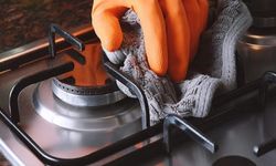 Yağlanmış Ocak Demirleri Nasıl Temizlenir?