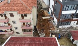 Gölbaşı'nda İstinat Duvarı Çöktü: 4 Apartman Boşaltıldı!