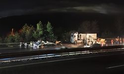 Anadolu Otoyolu'nun Ankara İstikametinde İki Araç Birbirine Girdi