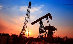 Brent Petrol Fiyatı 71 Doların Üzerinde Seyrediyor