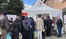 Çubuk’ta Kızılay Bereketi: Her Gün 500 Kişiye Sıcak İftar, İhtiyaç Sahiplerine Gıda Kolisi