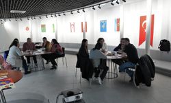 Keçiören’de Demokrasi Bilinci "Oyunla" Öğretiliyor