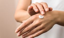 El Kremi Elimizi Nasıl Yumuşatır?