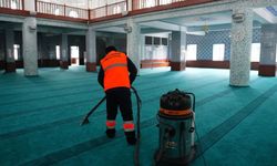 Gölbaşı’nda Ramazan Mesaisi: Detaylı Temizlik Çalışması Yapıldı