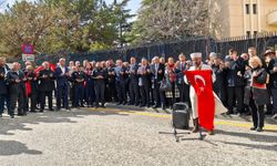 Ankara Merasim Sokak Şehitleri için Anlamlı Tören: Karanfiller Onlar İçin Bırakıldı