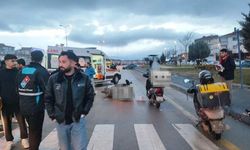 Sincan’da Kontrolünü Kaybeden Motokurye Yola Savruldu