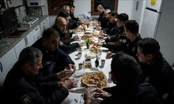 Başkentte Polisler Ramazanın İlk Sahurunu Görev Başında Yaptı