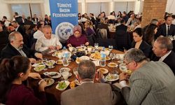 TÜBAF’ın Geleneksel İftarında Gazetecilere Yeşil Pasaport Müjdesi Geldi