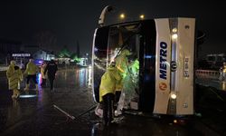 Ankara’dan Yola Çıkan Yolcu Otobüsü Samsun’da Devrildi: 7 Yaralı