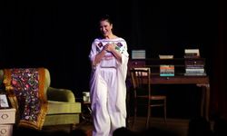 Yenimahalle’de İclal Aydın Rüzgarı: ‘Ama Değil Rağmen’ Sahnelendi