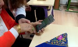 Altındağlı Kadınlara Ücretsiz Akıllı Telefon Eğitimi