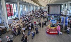 AŞTİ’de Bayram Yoğunluğu Arttı, Yolcu Akını Sürüyor