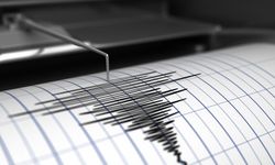 Balıkesir Sındırgı’da Deprem Vatandaşı Korkuttu