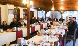 Beypazarı Belediye Başkanı Kasap Meclis Üyeleriyle İftarda Buluştu