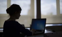 Gençlere "İşe İlk Adım" Müjdesi: Ücret Desteği Geliyor