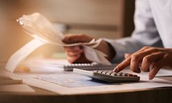 Maaş Yatar Yatmaz Neden Harcıyoruz?