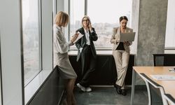 Kadınlar Hem Daha Eğitimli Hem Daha Uzun Yaşıyor