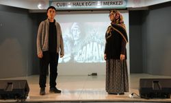 Çubuk'ta Gençlerin Çanakkale Gösterisi Büyük Alkış Topladı