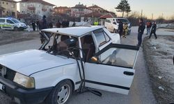 Çubuk'taki Trafik Kazasında 2’si Çocuk 3 Kişi Yaralandı