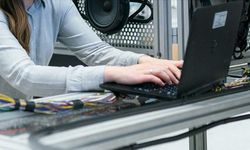 Muzaffer Şahin ve Başak Özer Akgül’den Gazeteciliğin Geleceğine Dair Çarpıcı Kitap