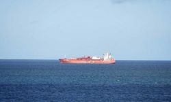 Hürmüz Boğazı’ndan Telsiz Yayınlarına Başlandı, Geçişlere İzin Verilmeyecek