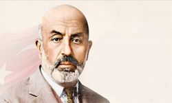 İstiklal Marşı 105 Yaşında: Milli Şair Mehmet Akif Ersoy Dualarla Anılıyor