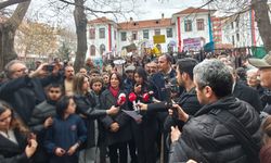 Mimar Kemal Ortaokulu Okul Binasını Kaybediyor, Öğrenci ve Veliler Tepkili