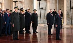 OYAK 65 Yaşında, Kuruluş Yıl Dönümünü Anıtkabir Ziyaretiyle Taçlandırdı