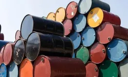 ABD'de Petrol Stokları Yükseldi, Benzin Stokları Düştü